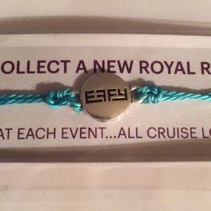 NWT Royal Caribbean Cruise Effy Charm Teal Adjustable Rope String Bracelet